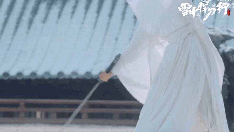 终于等到这部剧强制下架！免费给日本人打广告？观众大呼：休想