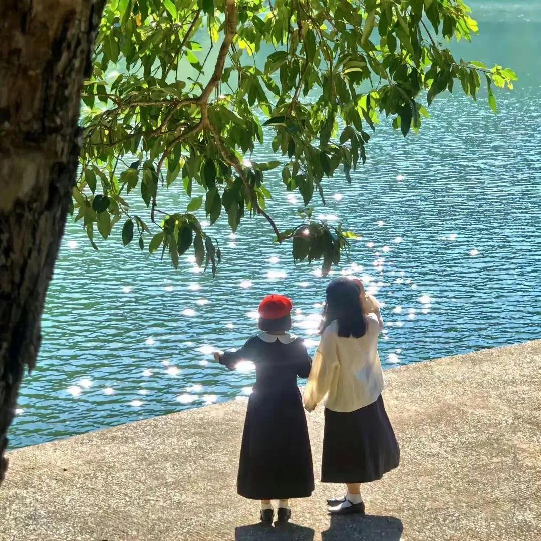 唯有热爱可抵万难背景图,朋友圈背景图爱迎万难