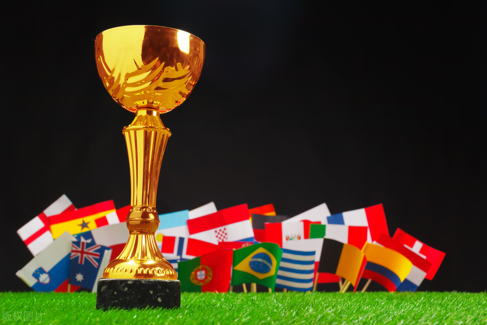 梅西从侏儒症到足球巨人,梅西成长成梅球王