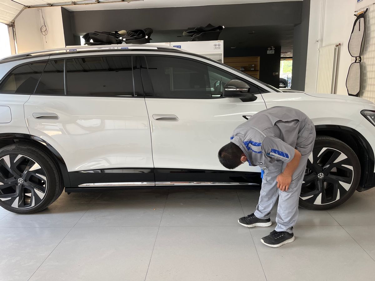为什么汽车打蜡要把蜡擦掉,大众id6crozz需要保养吗