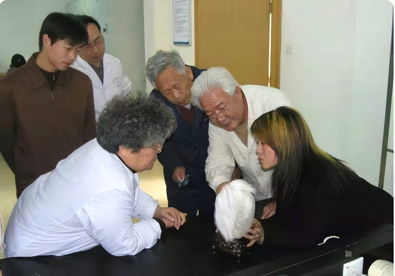 1997年小伙花150元买块石头，4年后竟暴涨64万倍，价值9600万