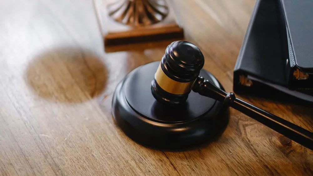 金手镯卖假货怎么处罚,网上买的首饰是假的怎么维权