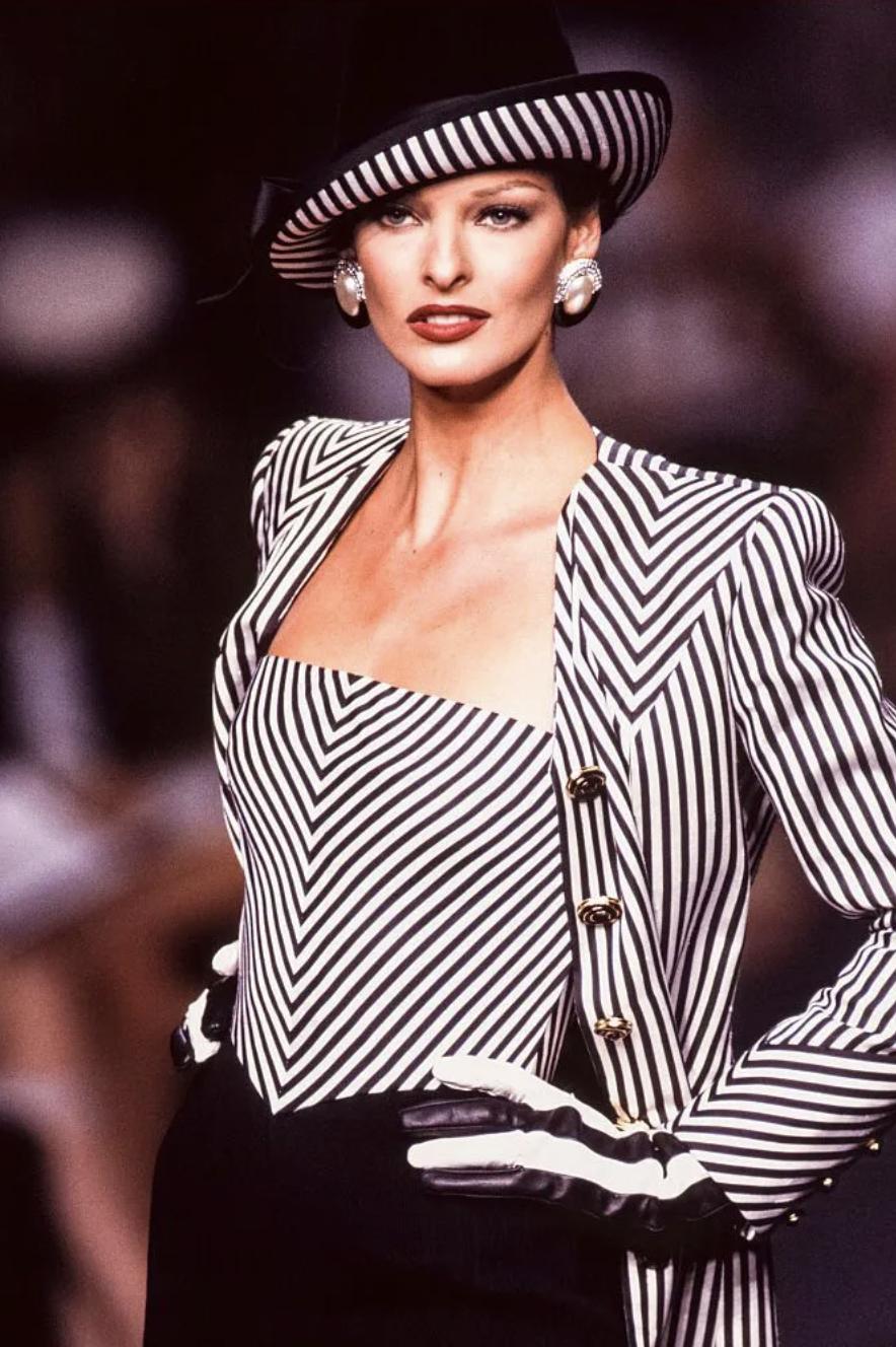 她16岁被逼拍裸照，51岁做医美永久毁容，隐退5年后勇敢发声