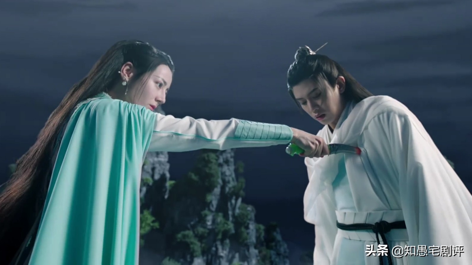 《与君初相识》这个怎么也看不懂的情节，是本剧的最大败笔