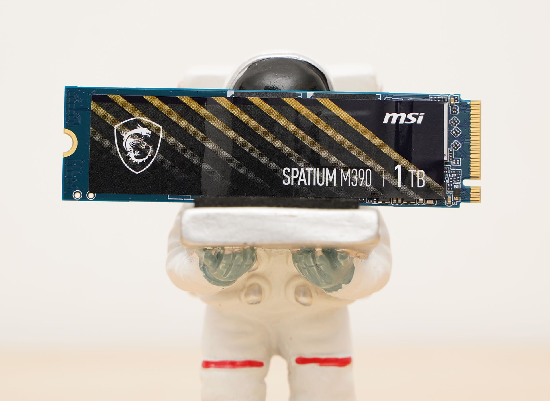 多大固态硬盘发挥最大性能,怎样提高pcie4.0固态硬盘的性能