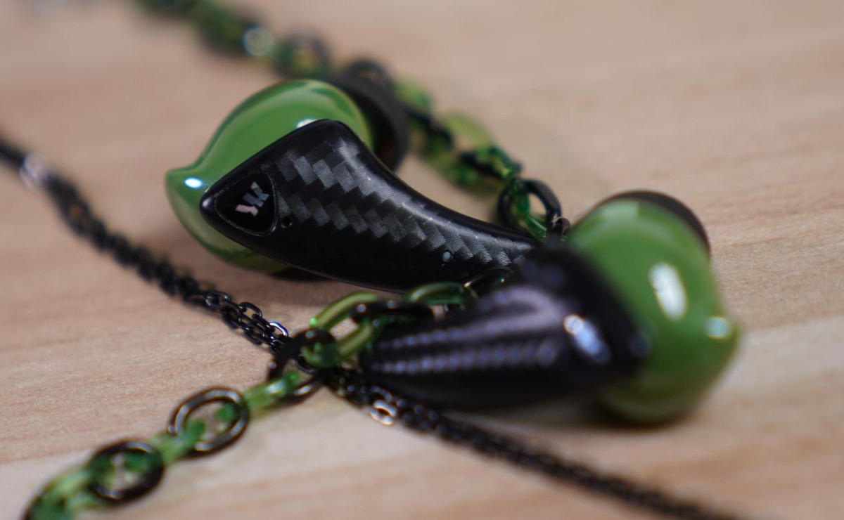 重新定义轻奢运动耳机,乐旷陶瓷耳机莫文蔚