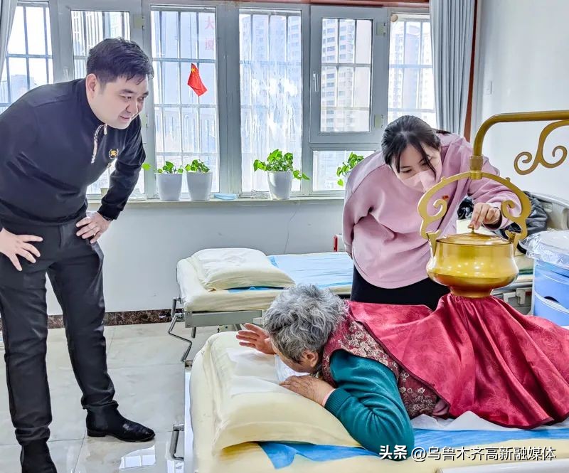 三八节巾帼绽芳华,巾帼绽芳华三八节医院演讲