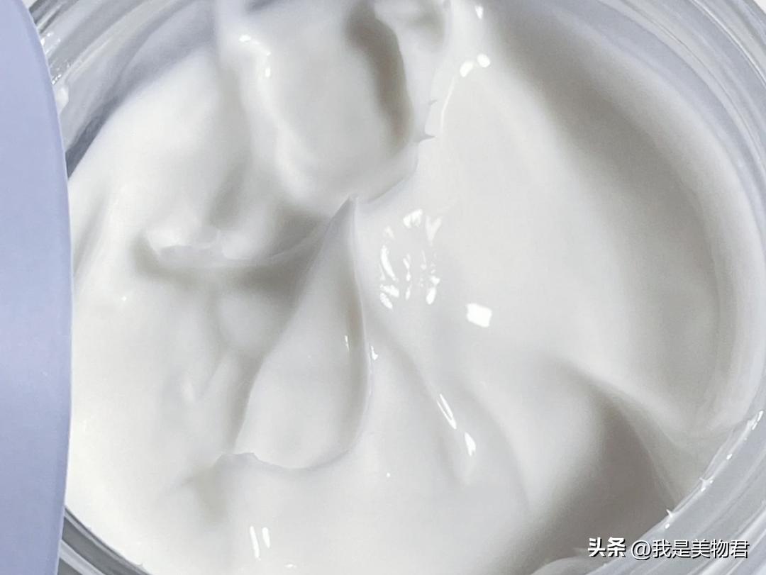 夏天敷补水保湿面膜,敷个面膜补补水分