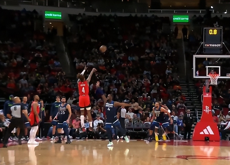 哈登轰31+7+976人胜热火扳平比分,哈登火箭60+三双