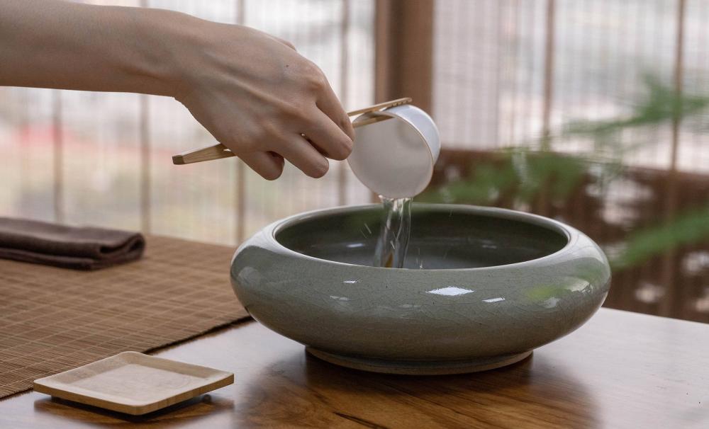 如何清洗茶具茶渍水垢,鲜柠檬如何清洗茶具