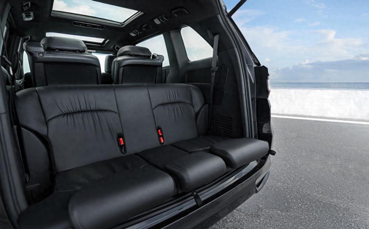 2024款丰田塞纳和奥德赛哪个好,2024款奥德赛mpv