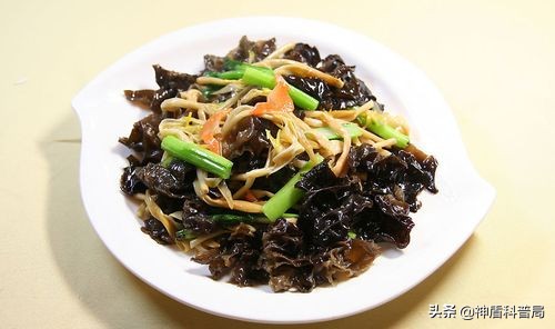 黄花菜开到什么时候采摘品质最佳,黄花菜啥时候最重