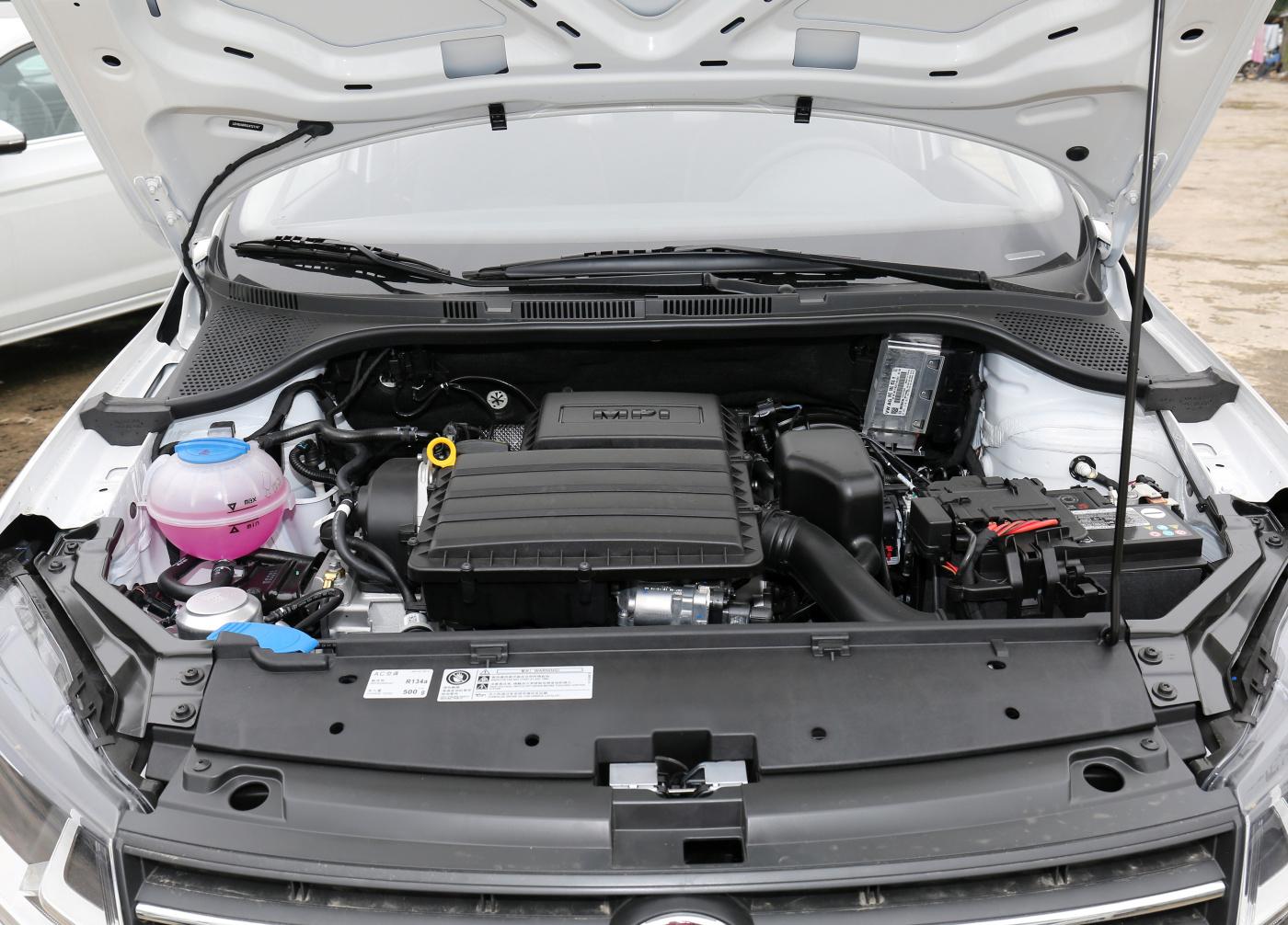 5万5的17年的大众桑塔纳值得买吗,桑塔纳7万能落地吗