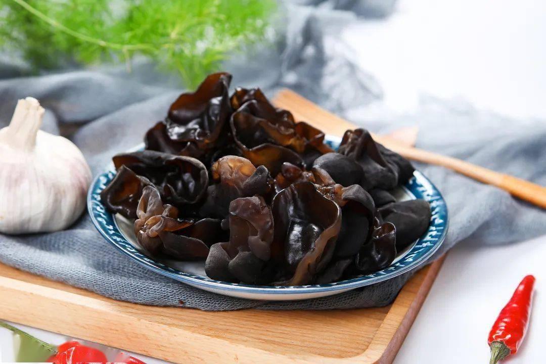 红酒软化血管靠谱吗,软化血管吃哪种鱼油