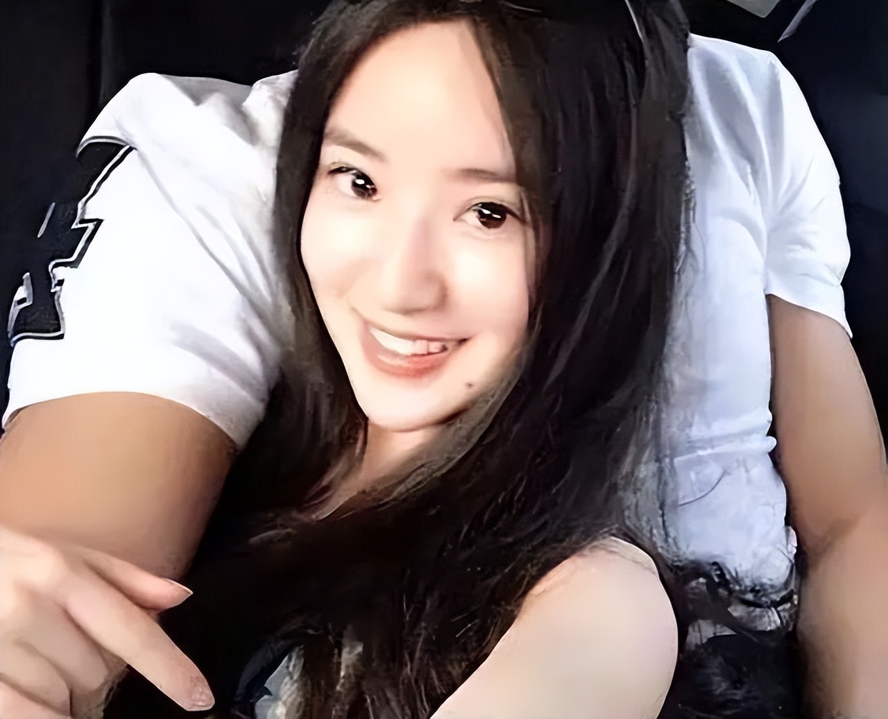 郭珺穿着,孙杨前女友郭珺谈了多久