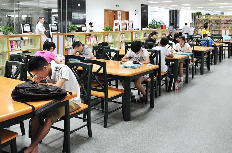 央视一姐李红现状,新上任的央视一姐