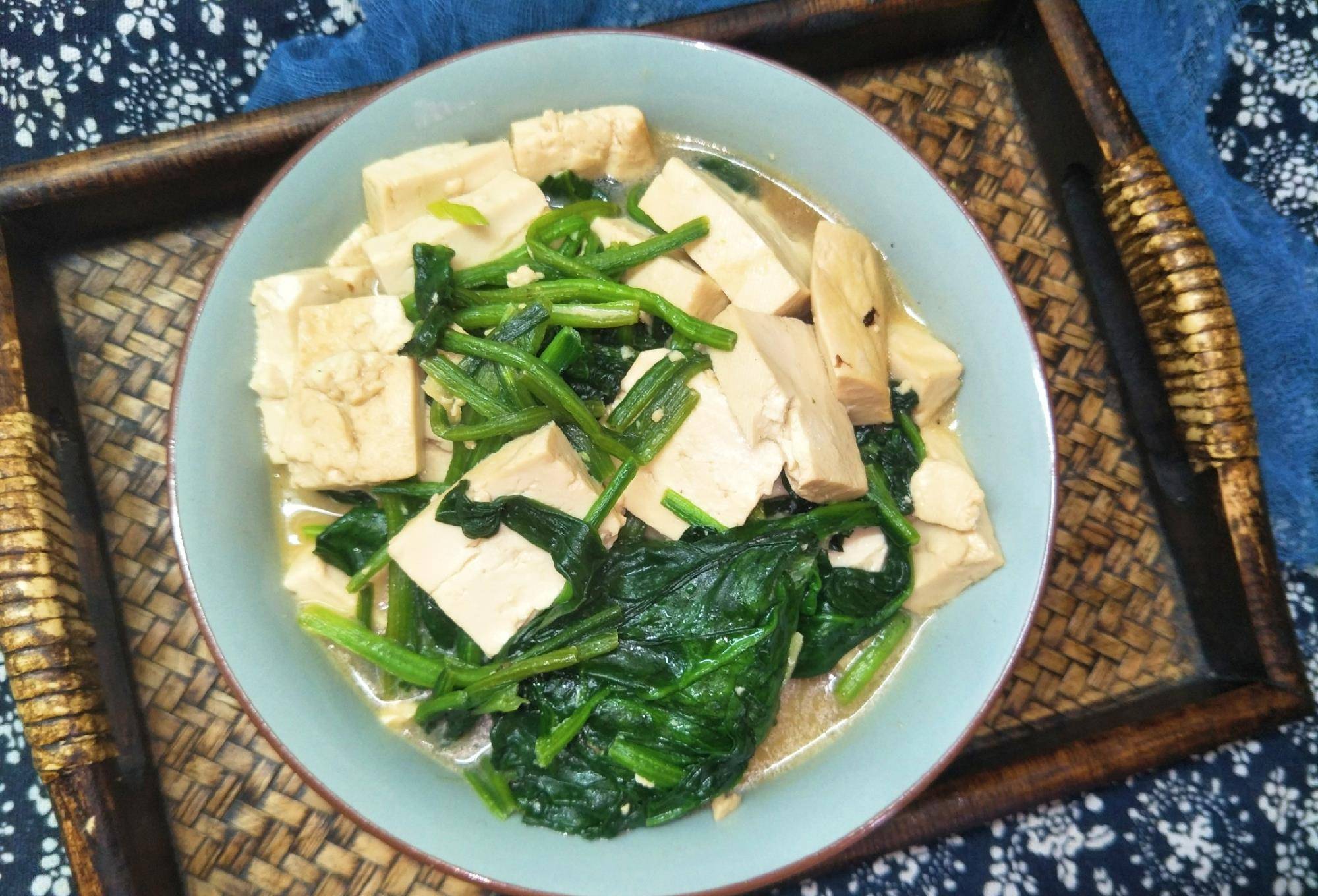 豆腐怎么炒好吃又简单的做法图解,豆腐这样做太香了不炒不炖不油炸