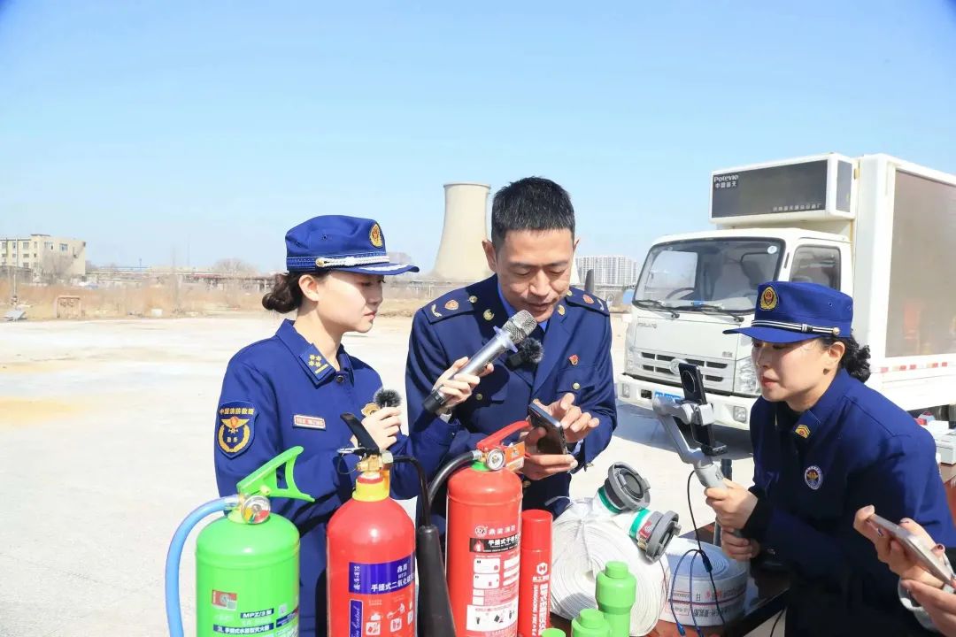 315教你如何识别真假消防产品 (315蓝朋友教你辨别消防产品)