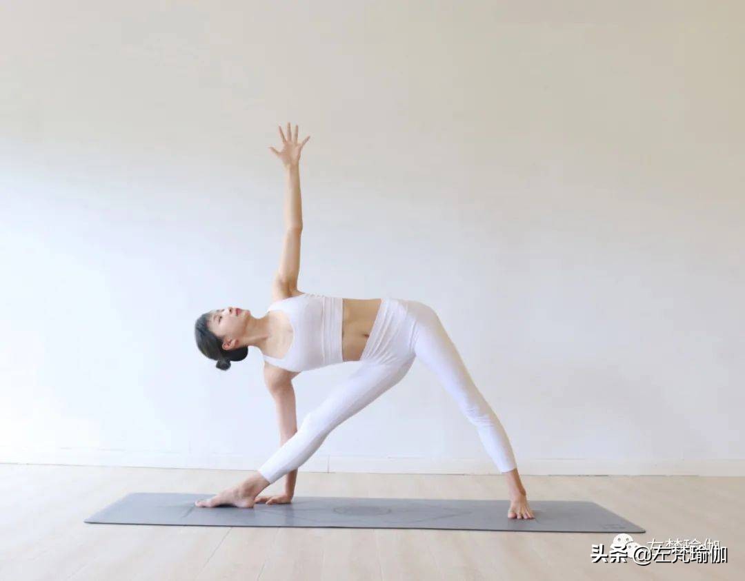 经期可以做的瑜伽运动瑜伽体式,瑜伽初学者的瑜伽体式