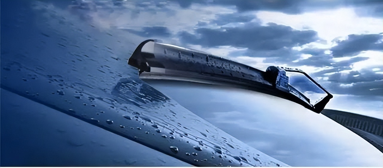 汽车雨刮器不喷水一般是什么原因,雨刮器冻了不喷水怎么办