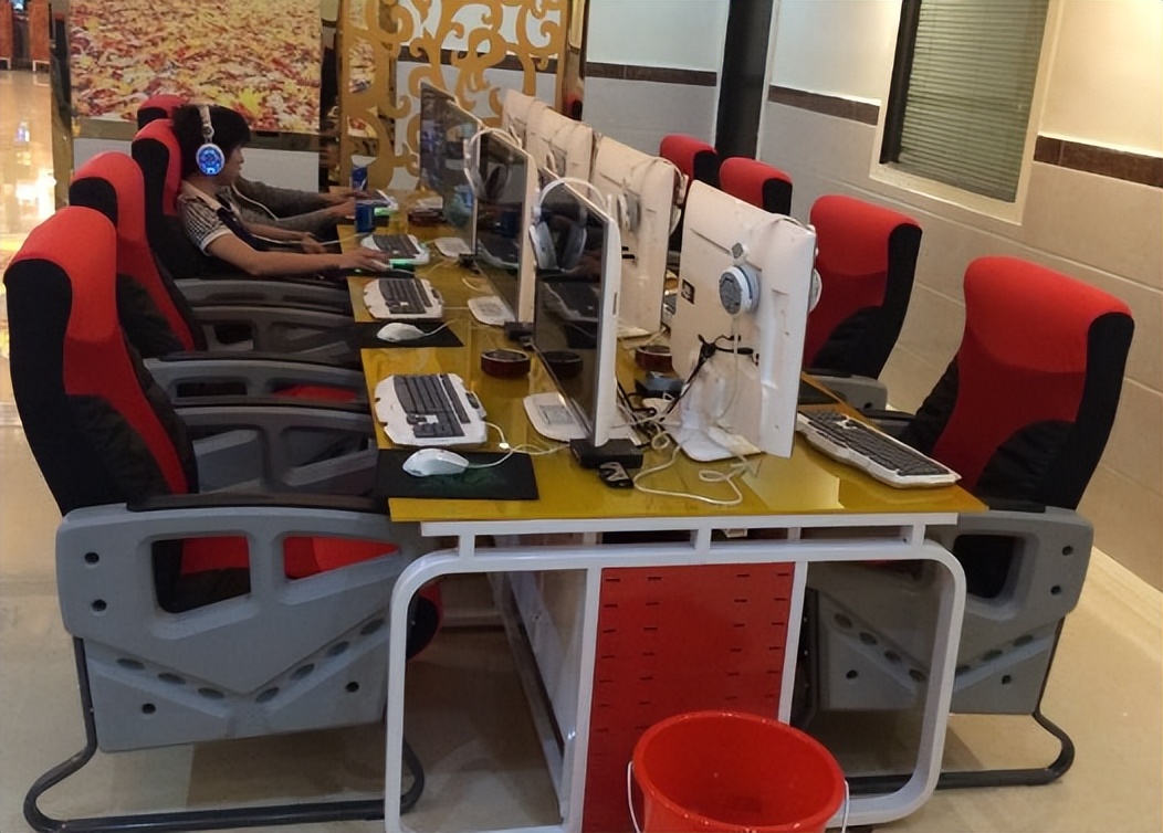 网吧加盟店加盟费多少合适,网吧加盟方案策划