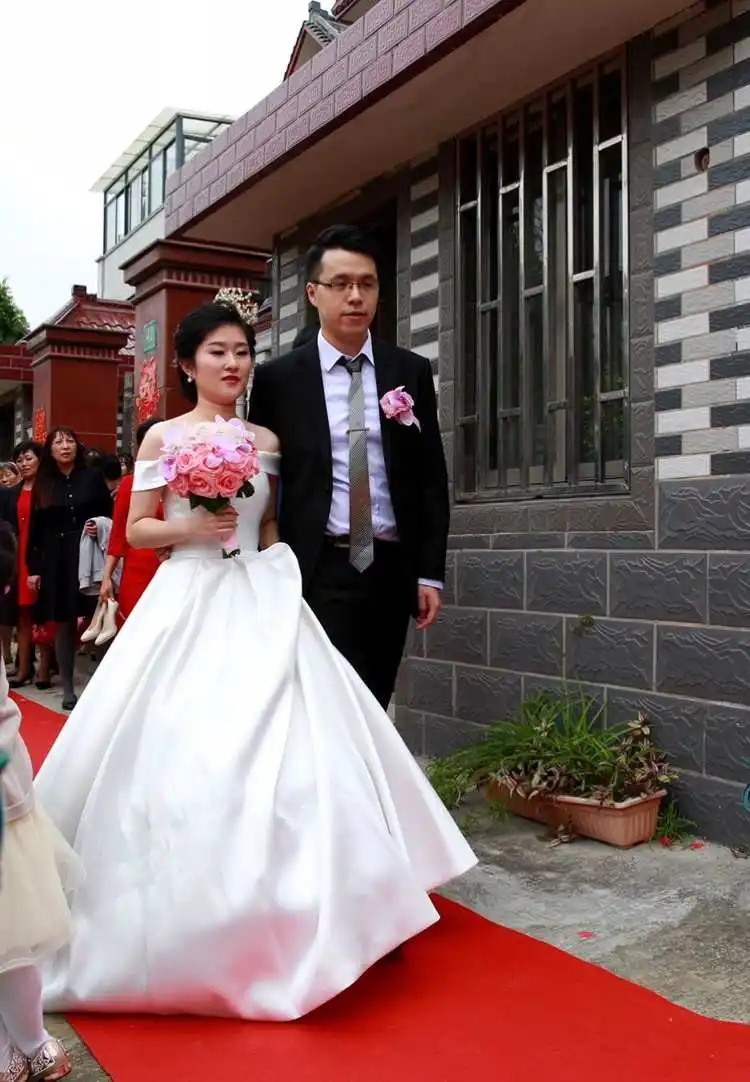 鍝ュ摜缁撳濡瑰闅忕ぜ浜斿崈,鍝ュ摜缁撳闅忕ぜ浜斿崈瑙嗛