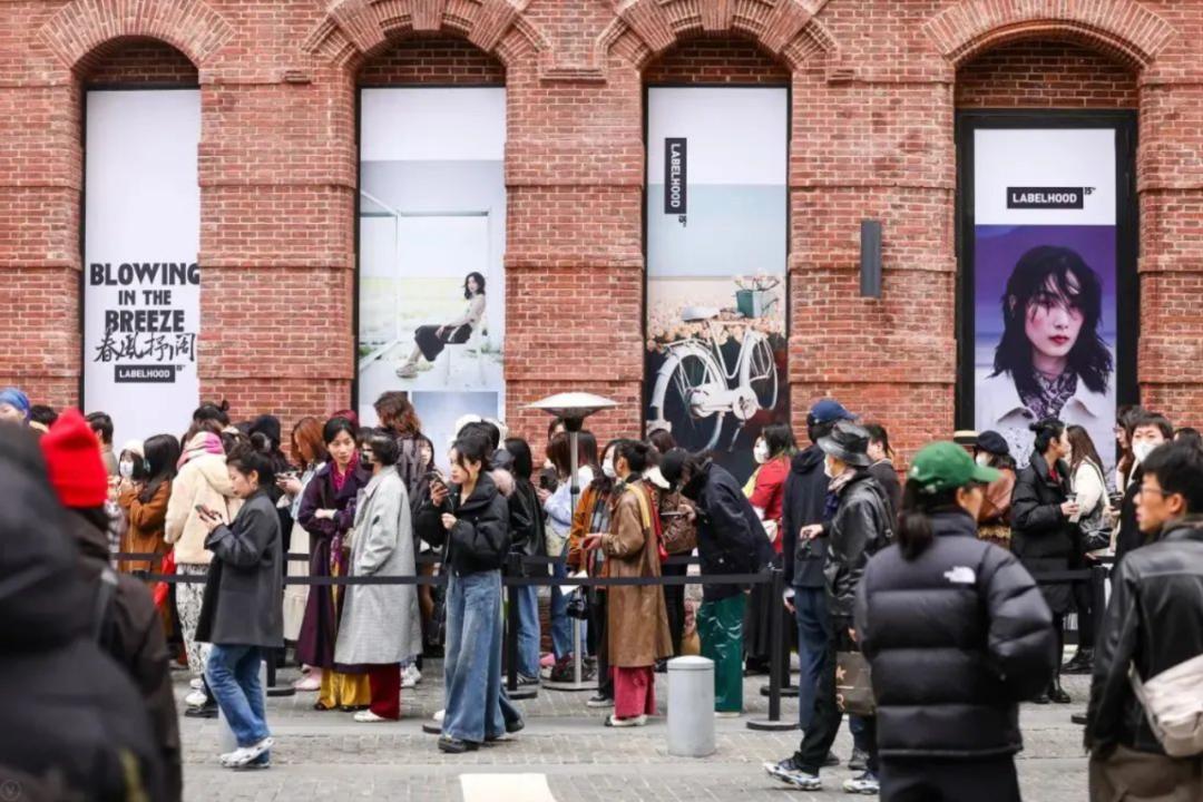 閫忚繃鏃惰鍛ㄧ湅绾虹粐浜т笟澶嶈嫃,娣卞害瑙傚療鏄ョ鏃舵湡