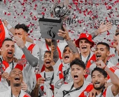 阿根廷阿尔瓦雷斯蜘蛛侠,河床阿尔瓦雷斯视频