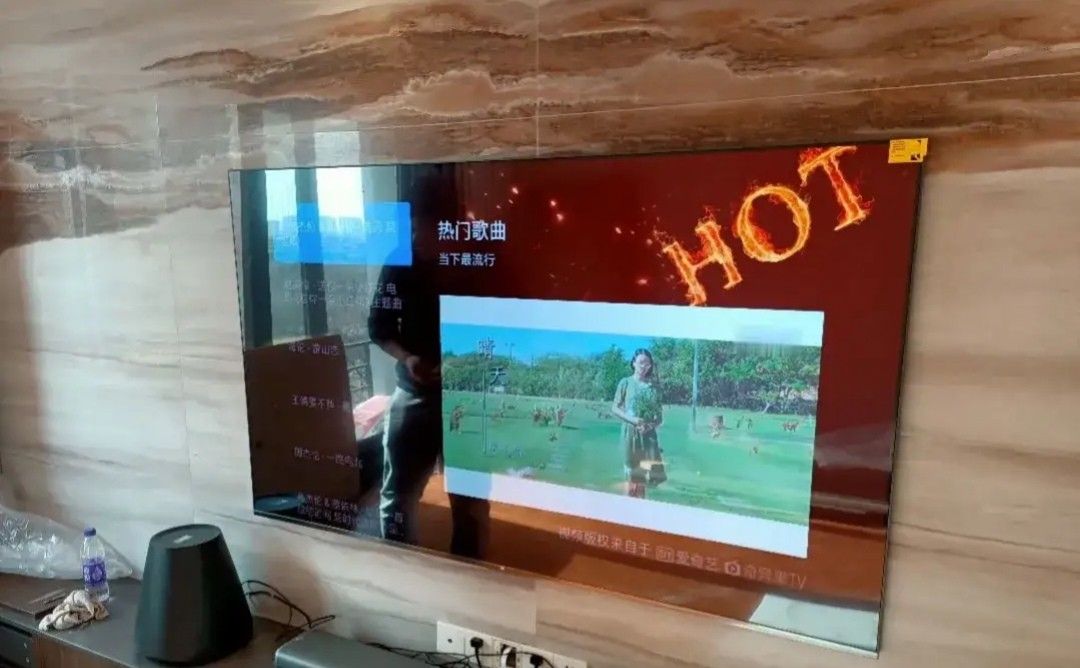 电视离地面一般多高合适安装,家用电视基本装多高