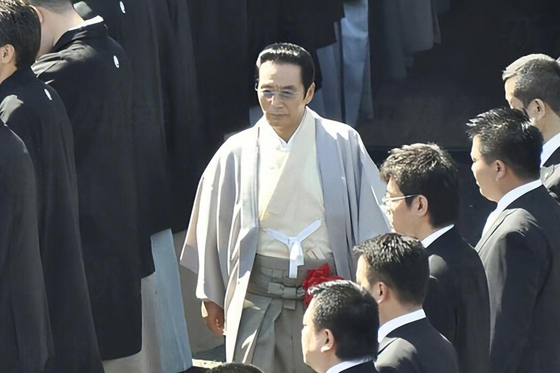 68岁日本黑帮老大不满下身尺寸，手术失败刺杀女护士，后来怎样了