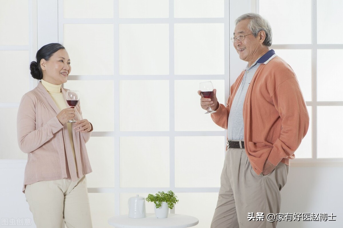 多瓣膜轻度反流左室舒张功能减退,彩超心脏左室舒张功能减退严重吗