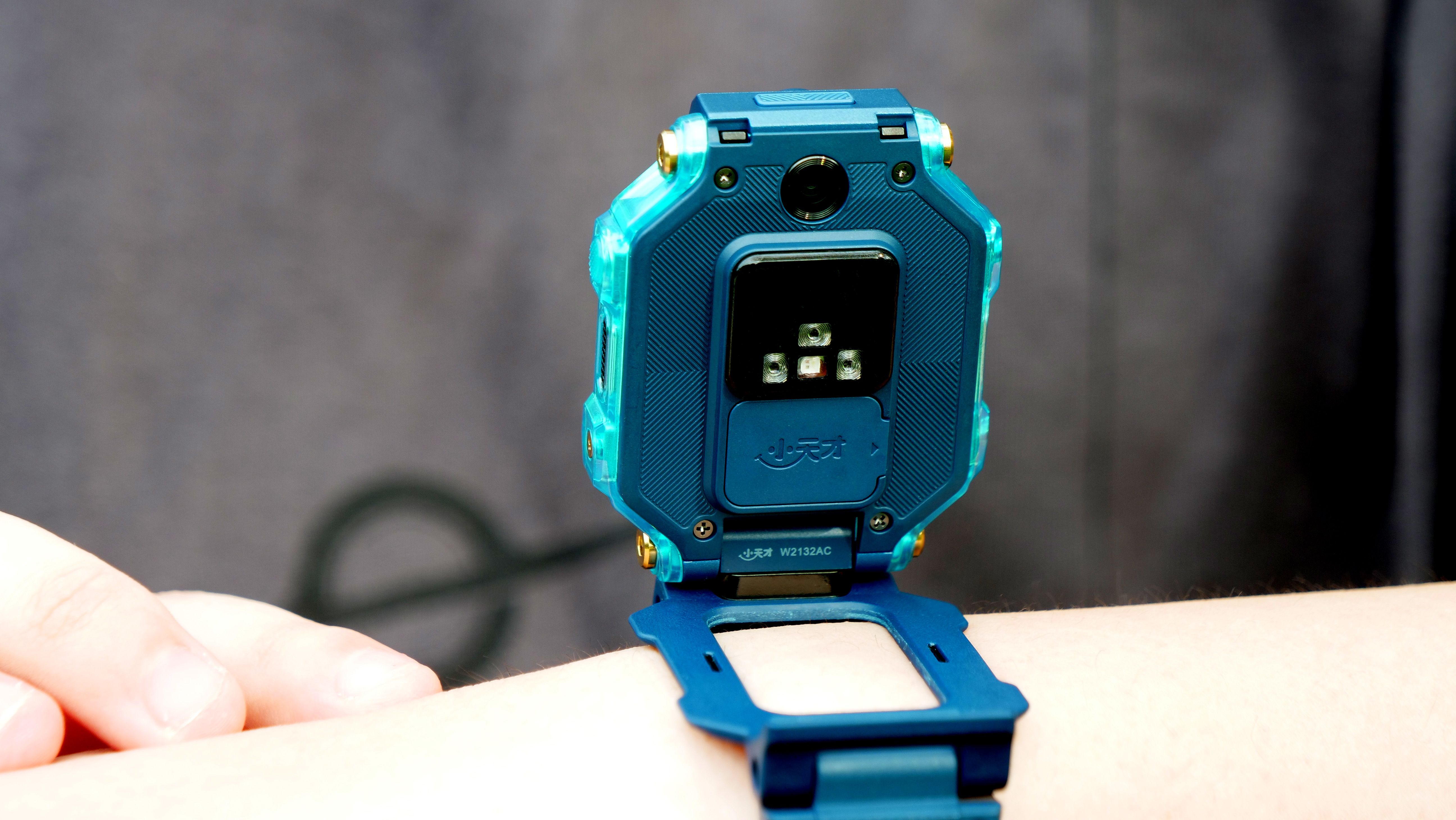 小天才电话手表z8有没有楼层定位,小天才电话手表z8详细讲解