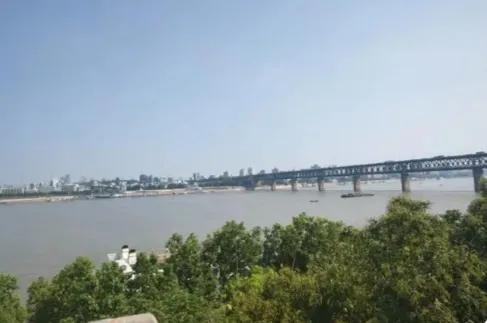 源自不系舟微博《鹦鹉洲》