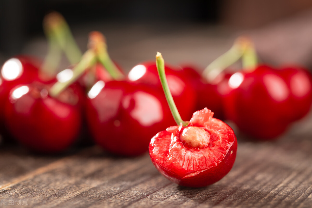 夏季，这5种水果建议多吃，清润润肠防暑热，神清气爽度夏天