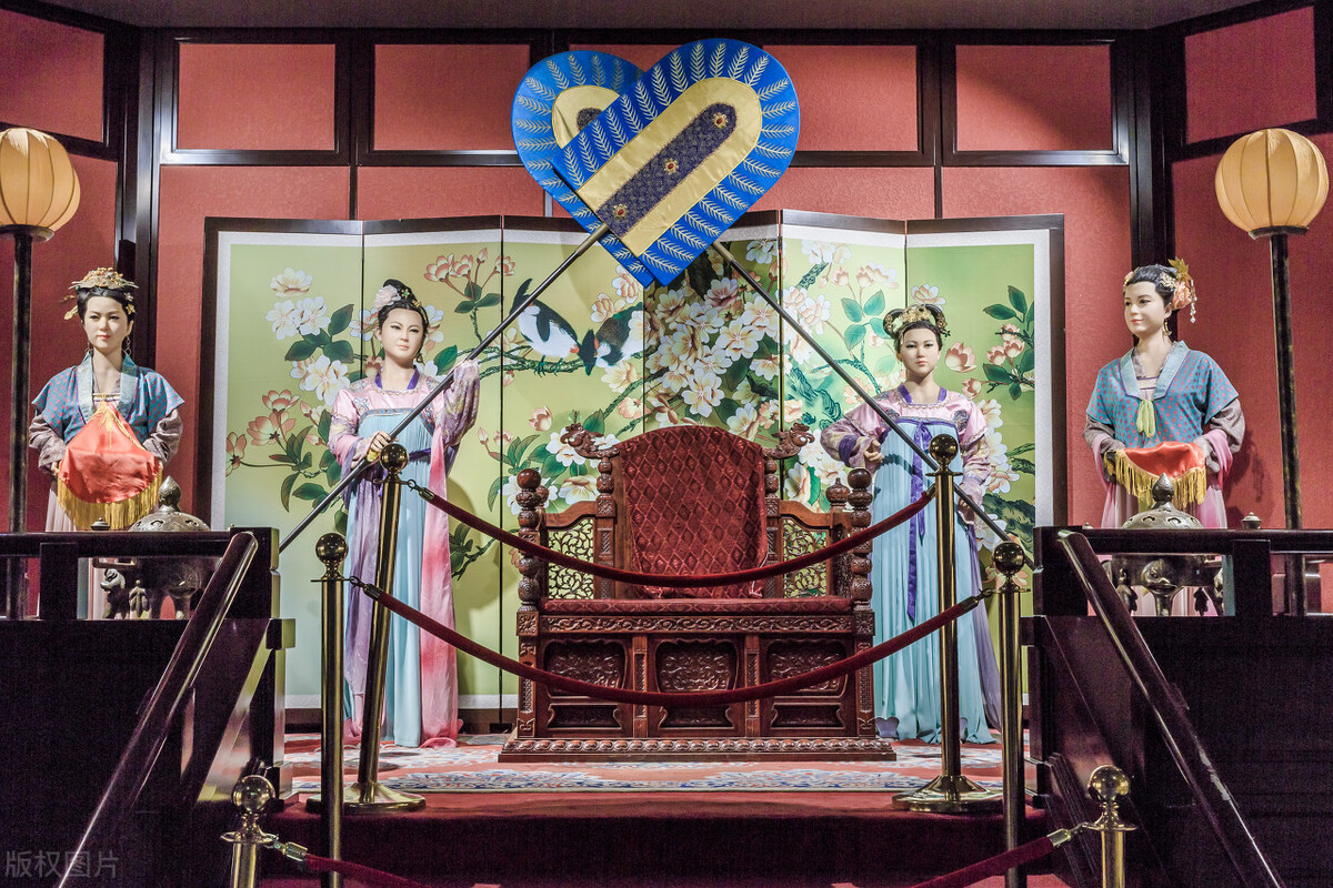 宫女进宫前要做什么手术,宫女进宫前要做哪些身体上的处理