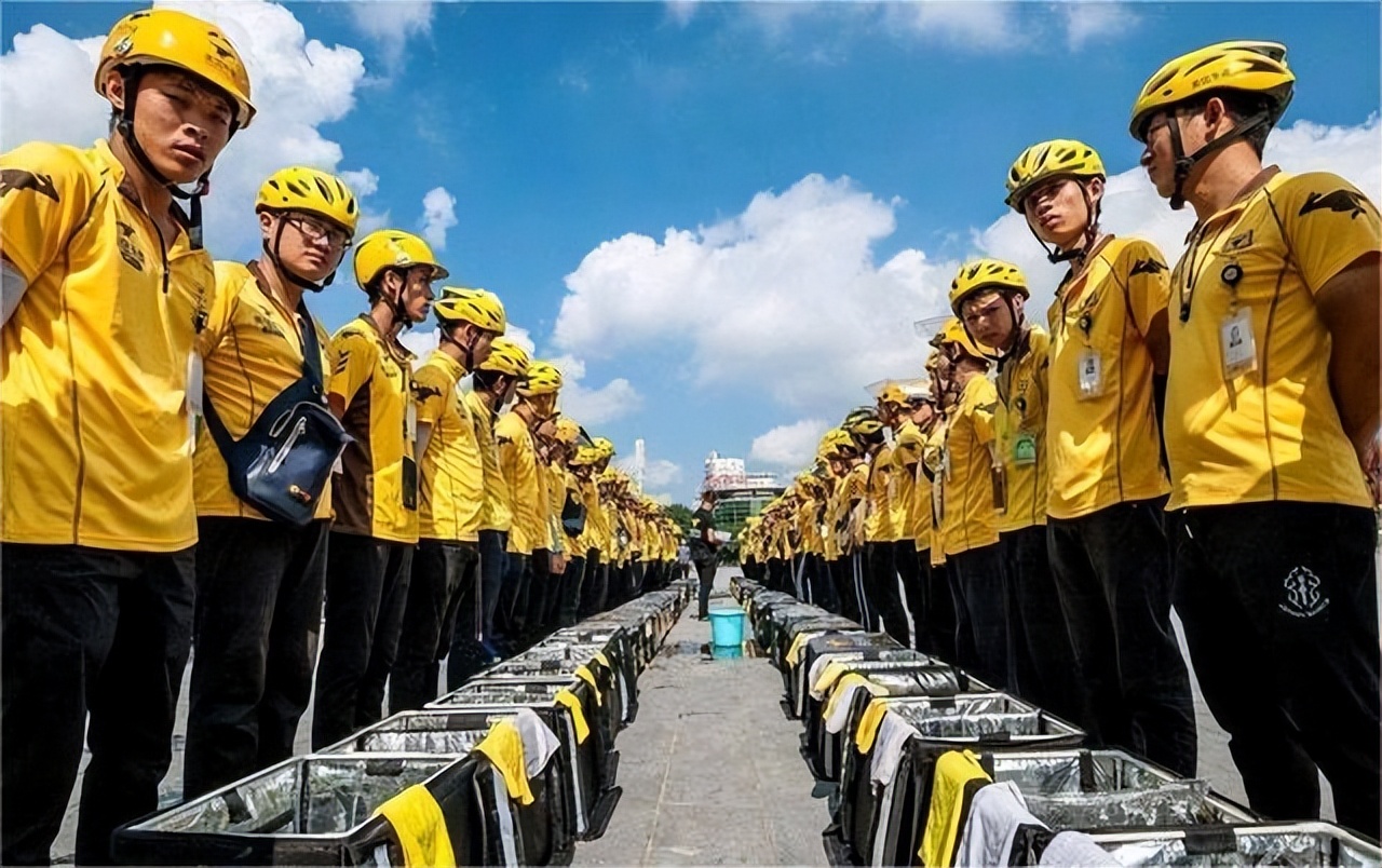 新手送外卖干装修容易吗,为何年轻人都不干建筑