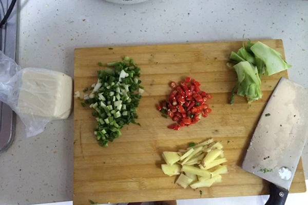 菜板发霉怎么去除最好方法,发霉菜板怎么洗得干净