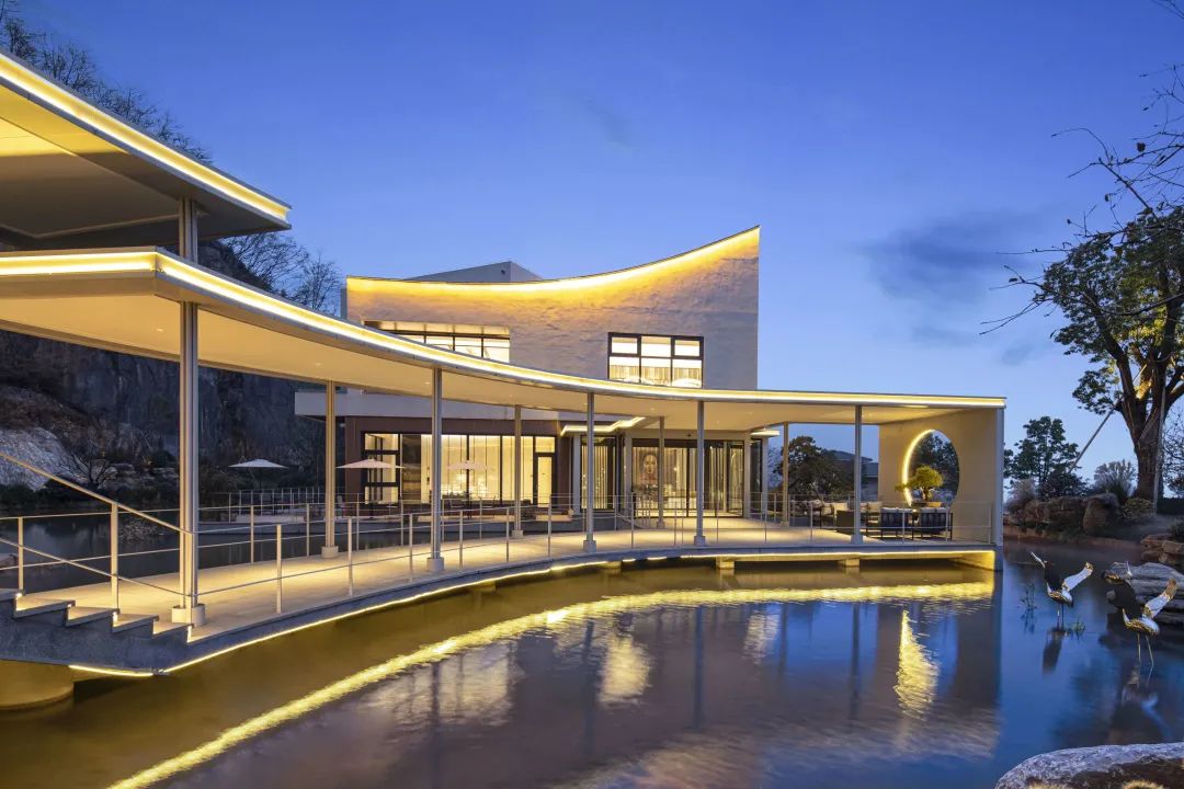 江苏宜兴悬崖酒店,宜兴市悬崖酒店