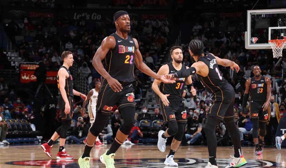 下赛季哪支球队将问鼎总冠军,新赛季哪支球队会夺得总冠军呢?