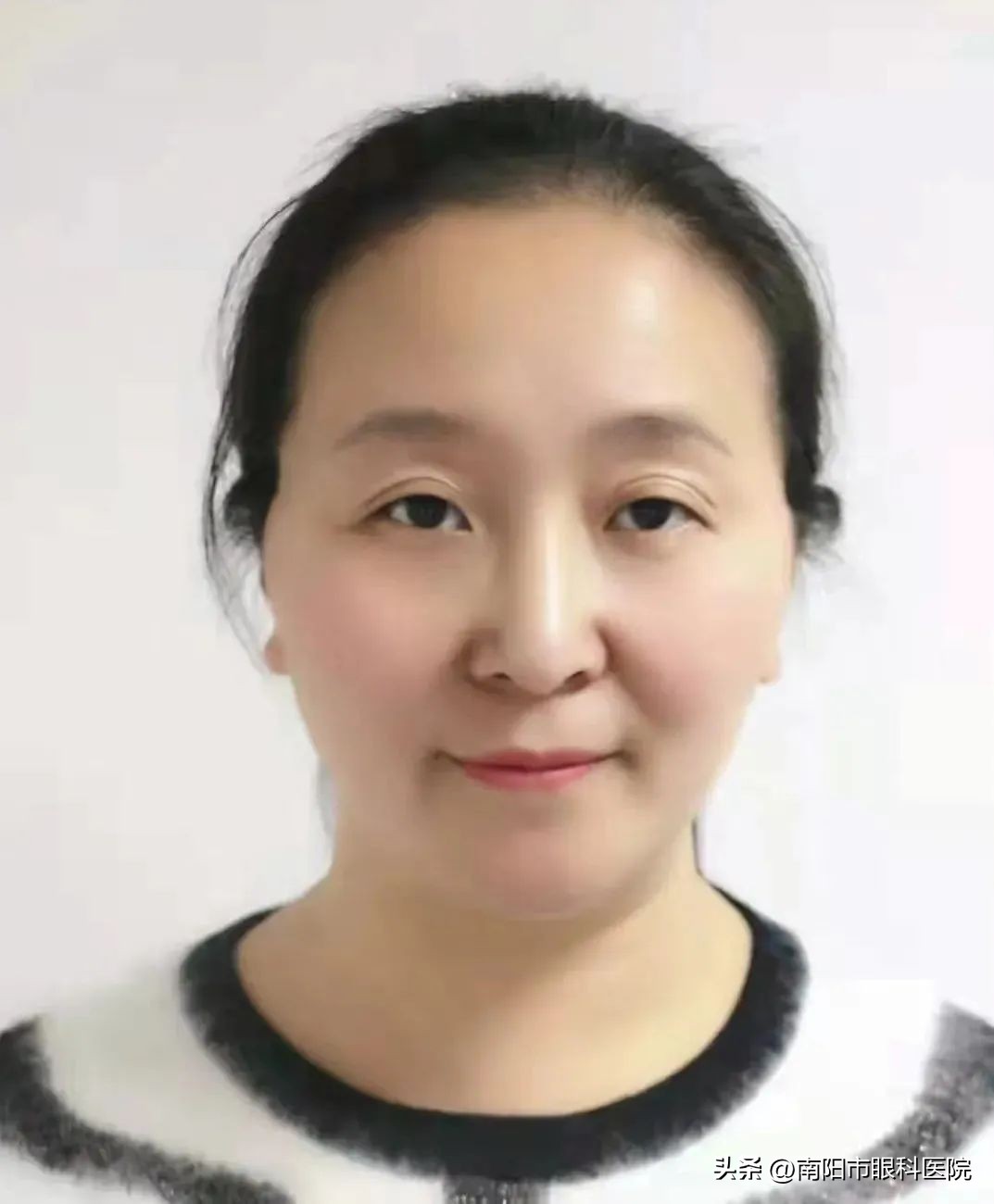 睫毛倒着怎么回事,睫毛倒长有什么症状