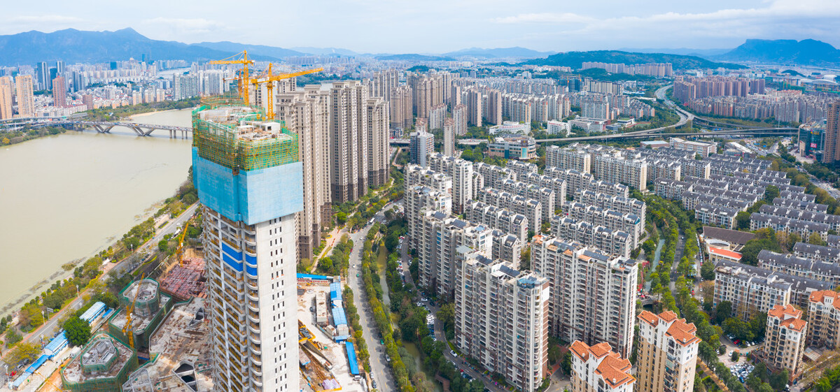 韩国现在平均多少钱能买一套房,韩国家庭8.9年收入才能买房