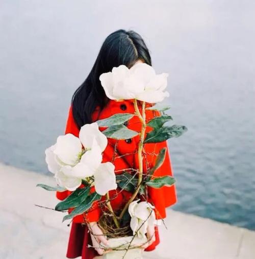 鍒濇绾︿細閫佸绾镐粈涔堢ぜ鐗╂瘮杈冨ソ,閫佷粈涔堢ぜ鐗╄ta缁堢敓闅惧繕