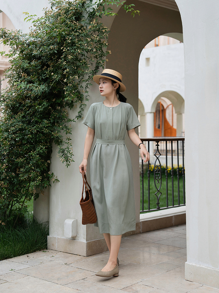 夏天宽松的连衣裙遮肉显瘦不挑人,夏季遮肉显瘦气质优雅减龄连衣裙