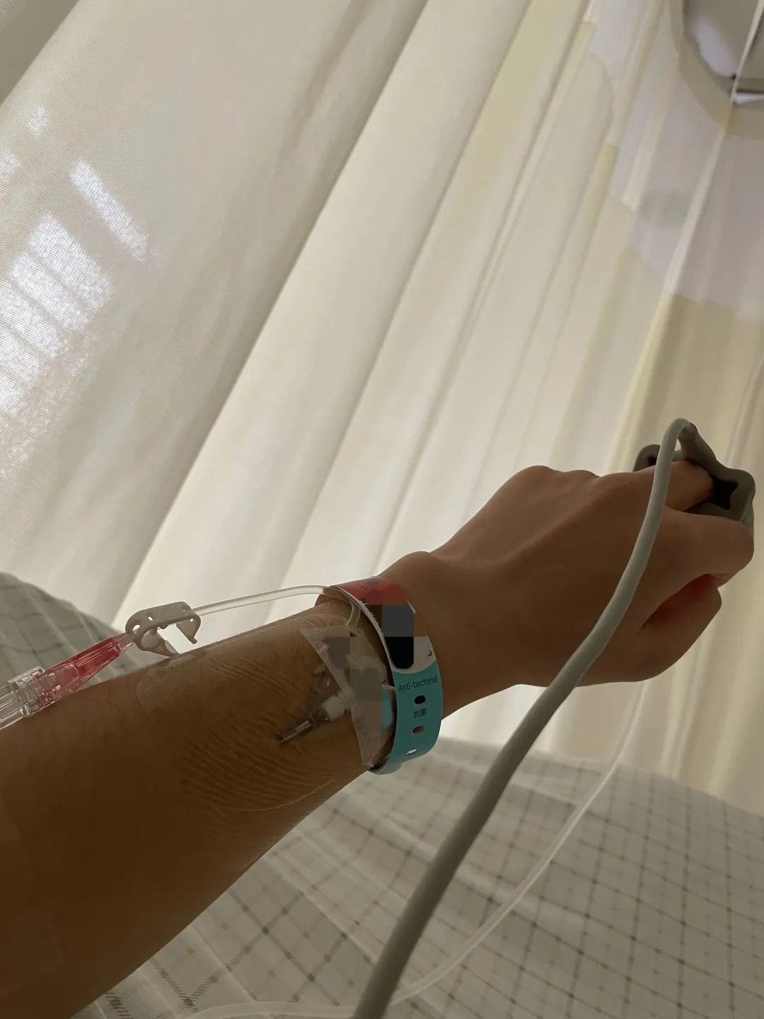 十七岁女孩被确诊,17岁女孩被诊断为石女