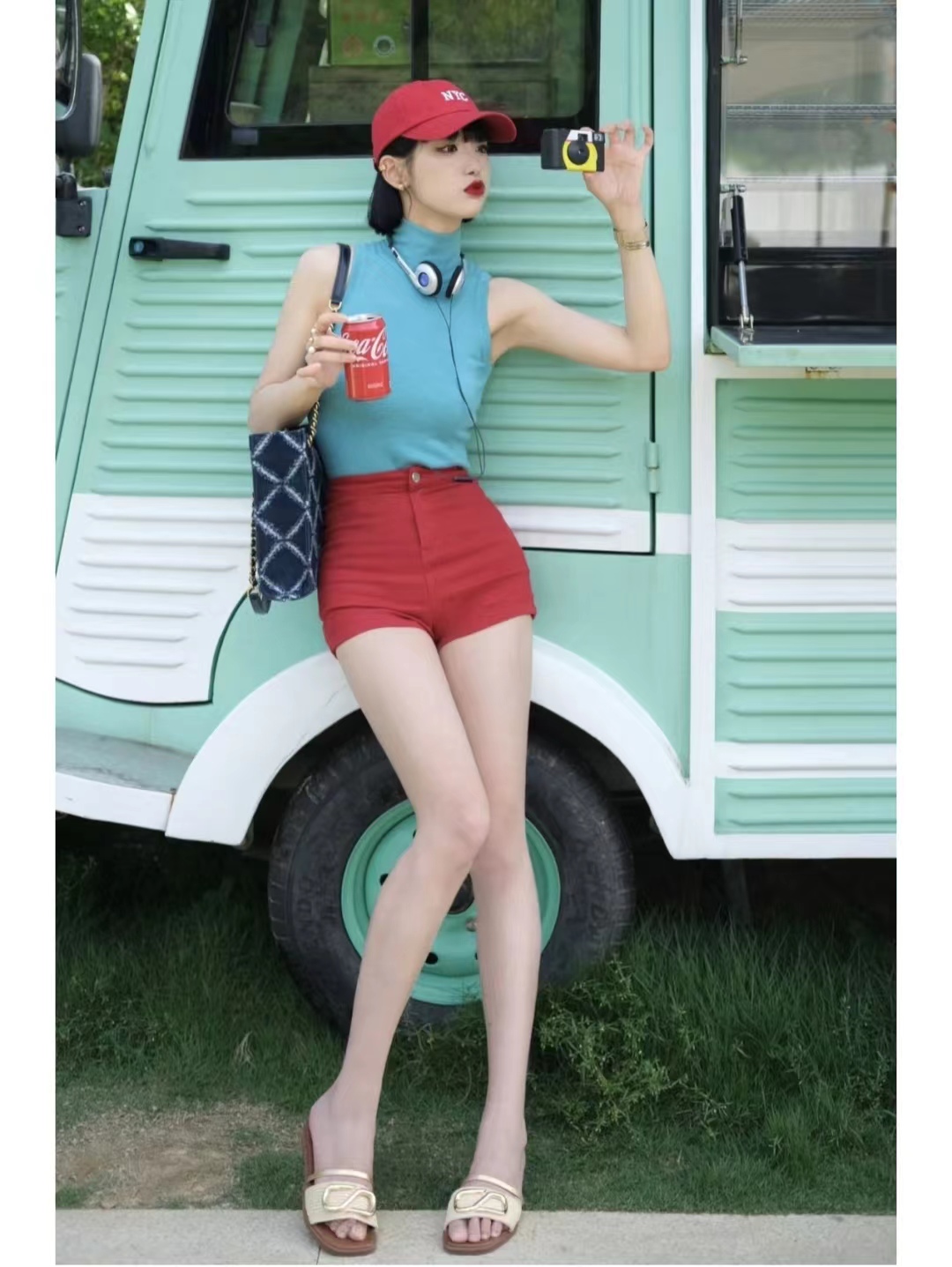 夏天七分短裤配什么上衣,夏天男生黑色短裤搭配什么上衣