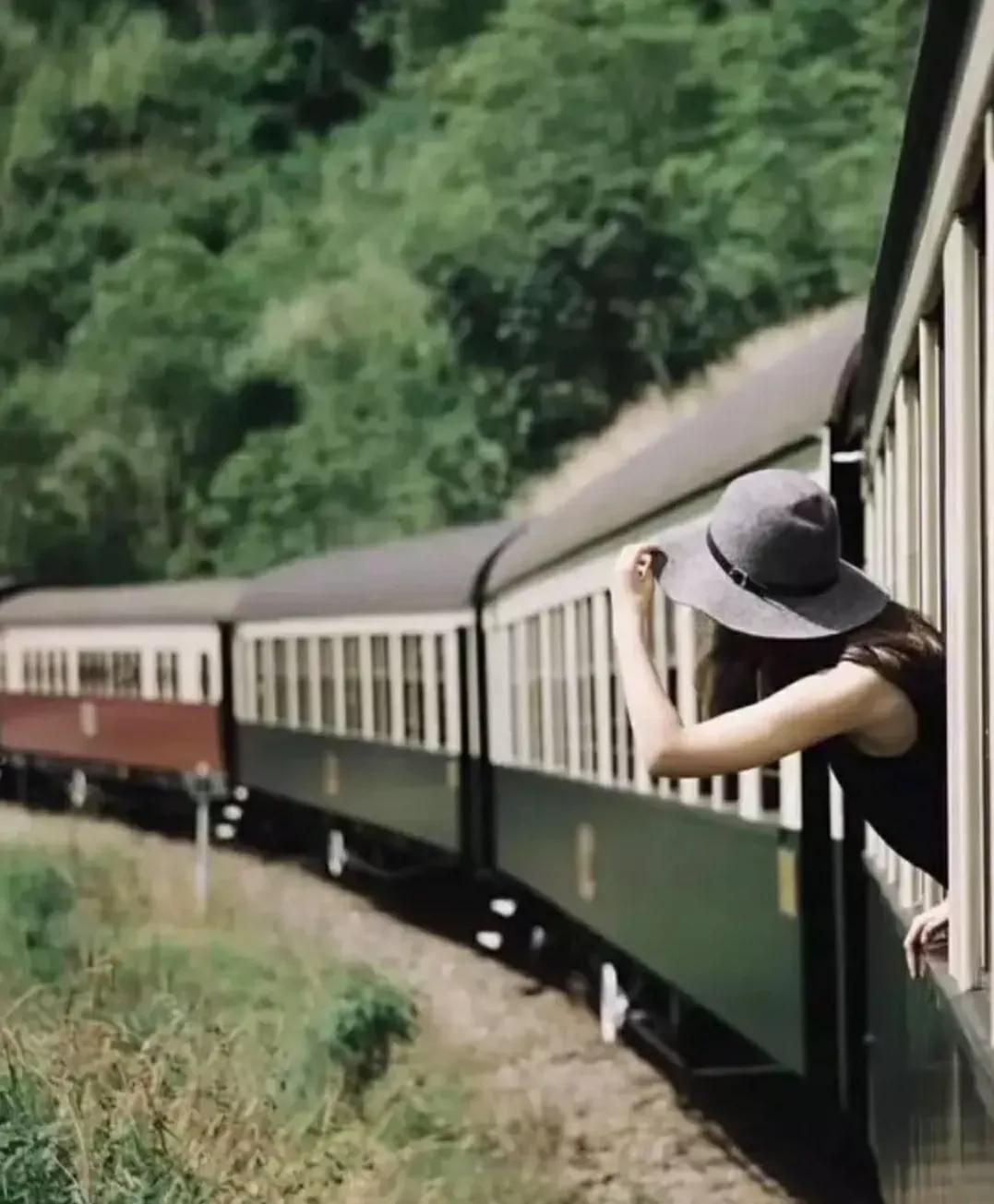 女老板割腘窝囊肿，却查出了早期肺癌，医生：真是个救命的囊肿