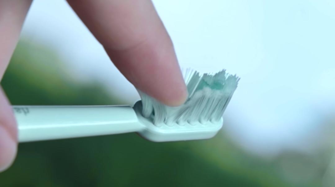 电动冲牙器便携式深层清洁牙齿,牙刷电动软毛护牙