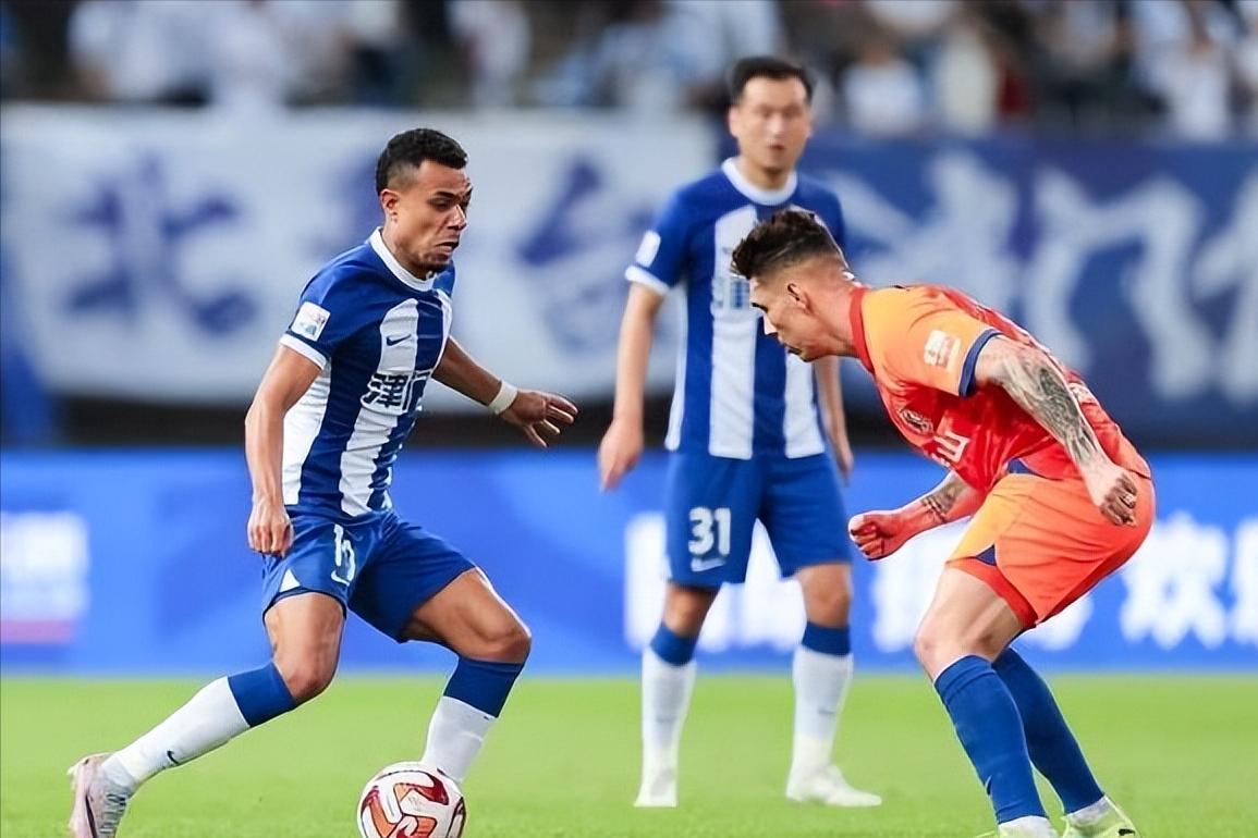 崔康熙三拳庆祝原视频,崔康熙首秀