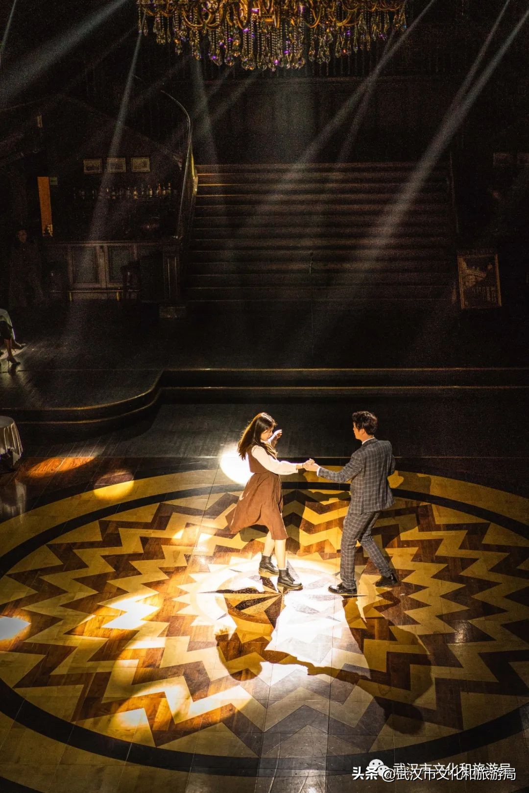 武汉不花钱看樱花地点,来武汉一定要看两坝一峡登黄鹤楼