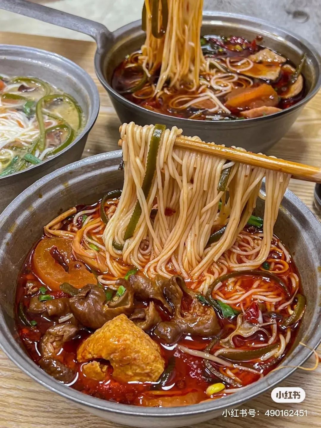 成都推三轮车上菜的苍蝇馆子,吃遍成都100家苍蝇馆子